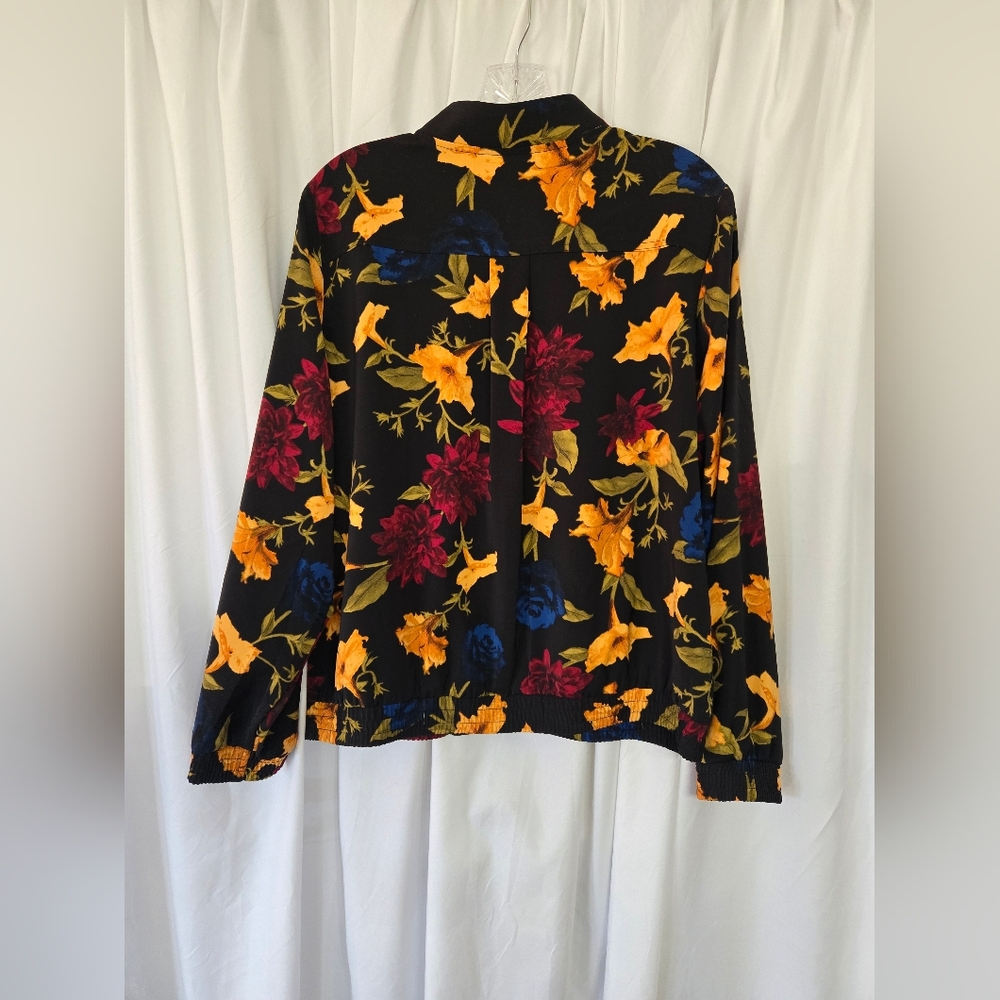 Susan Graver NWOT Black Floral Print Lightweight Spring Jacket Size M - Picture 3 of 9